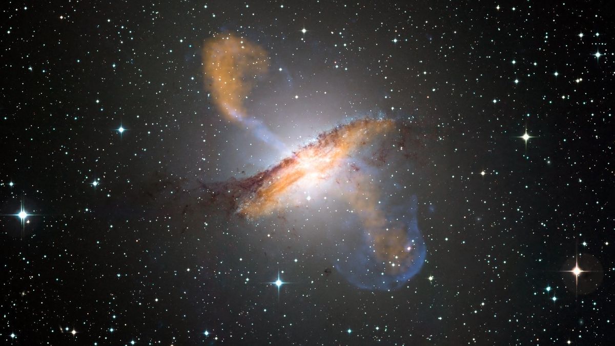 Opavští fyzici „zvážili” superhmotnou černou díru